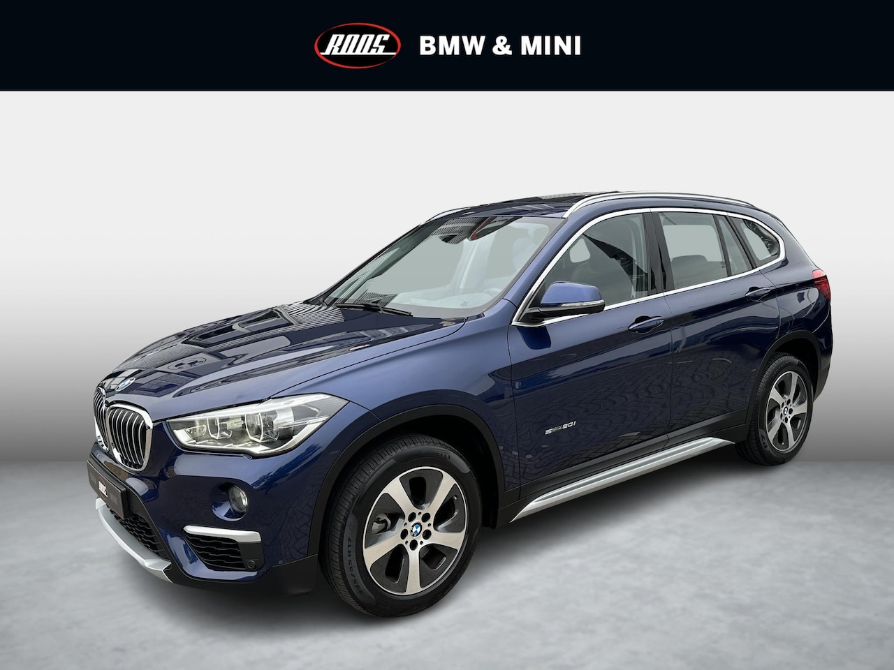 BMW X1 - sDrive20i Executive Panodak | Navi | Aut | Trekhaak - AutoWereld.nl