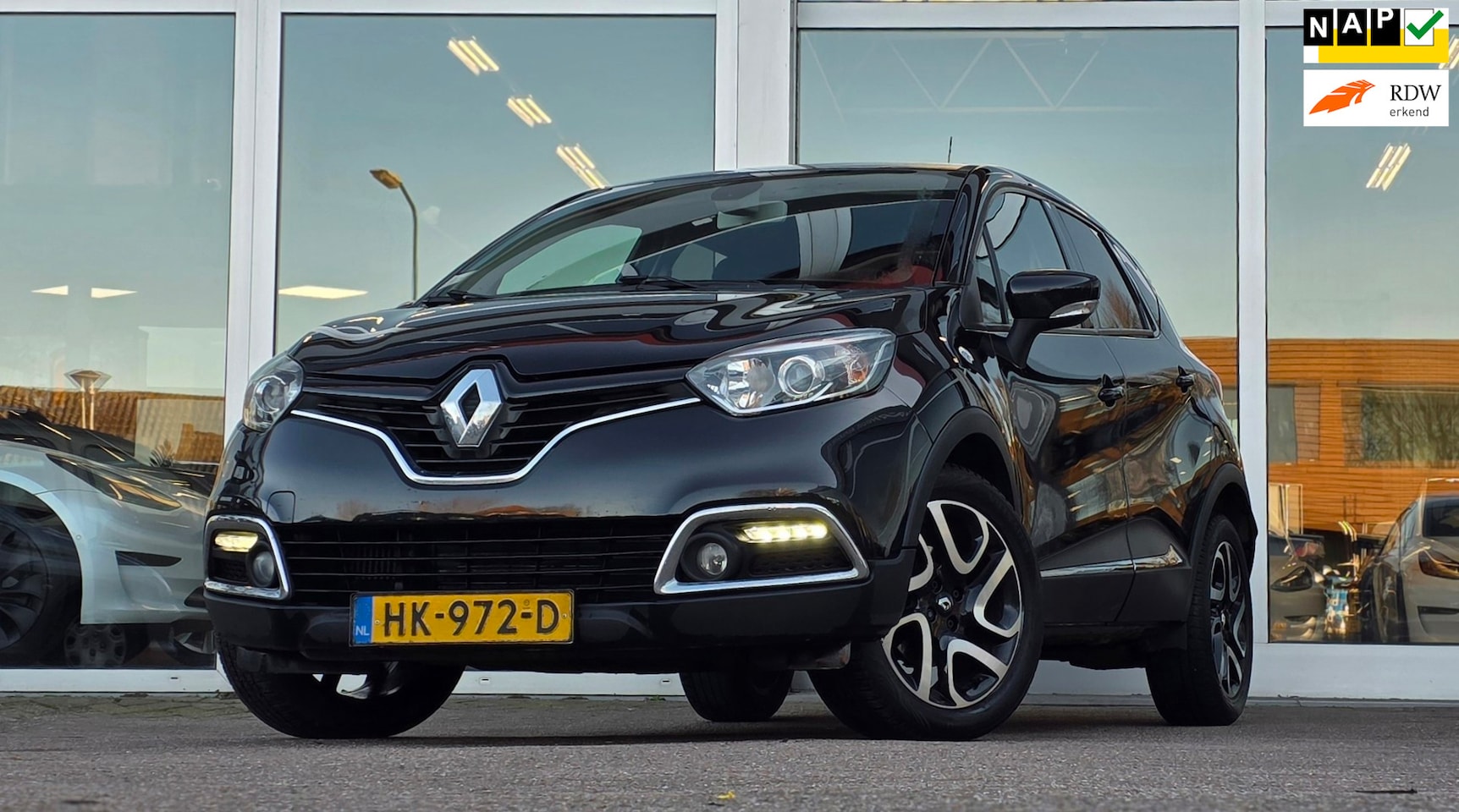 Renault Captur - 1.5 dCi Dynamique Airco 1e Eigenaar Trekhaak Camera Navi - AutoWereld.nl