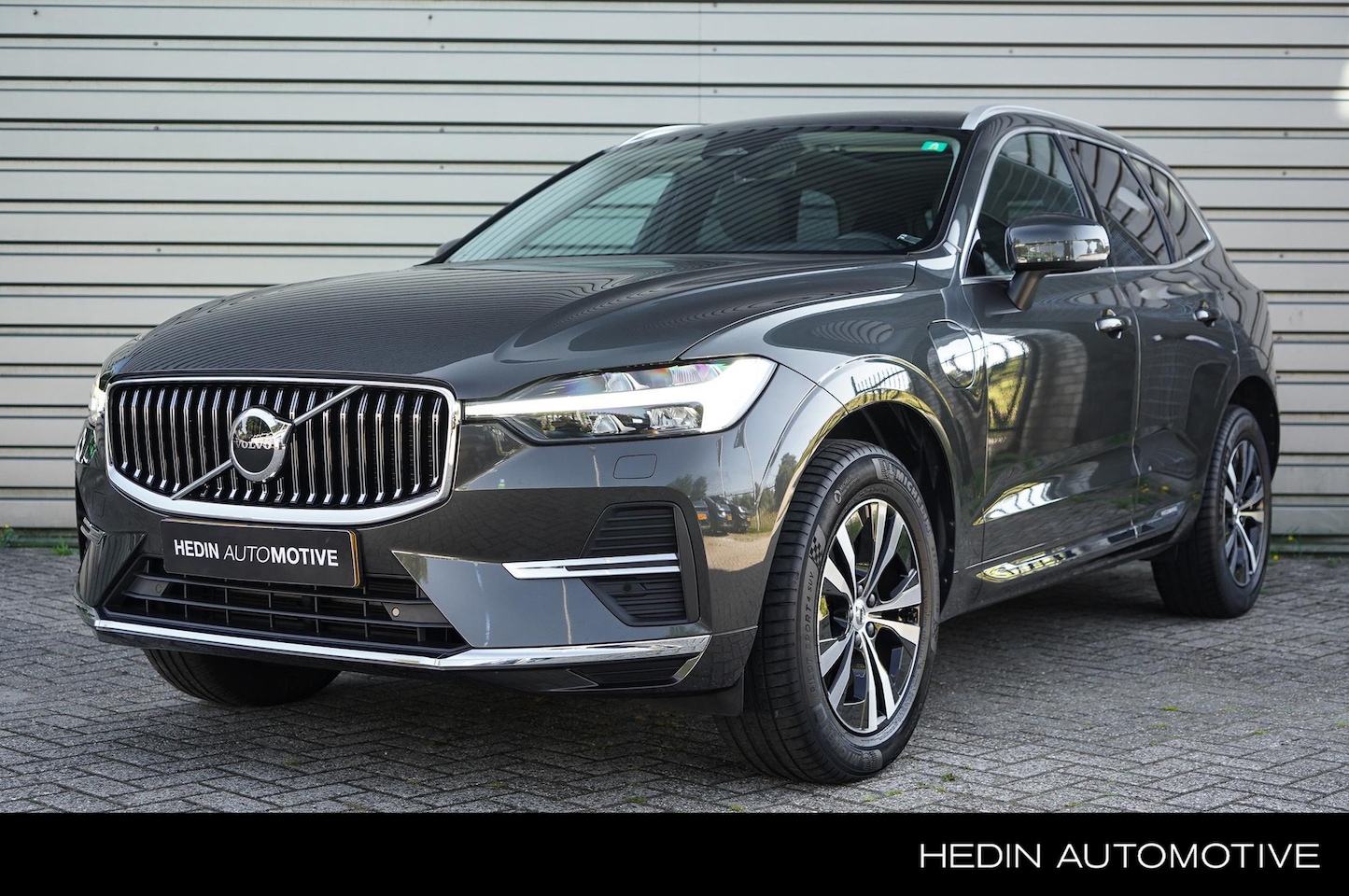 Volvo XC60 - 2.0 T6 | AWD | Inscription Expression | Google Maps | Trekhaak | Lederen bekleding | Panor - AutoWereld.nl