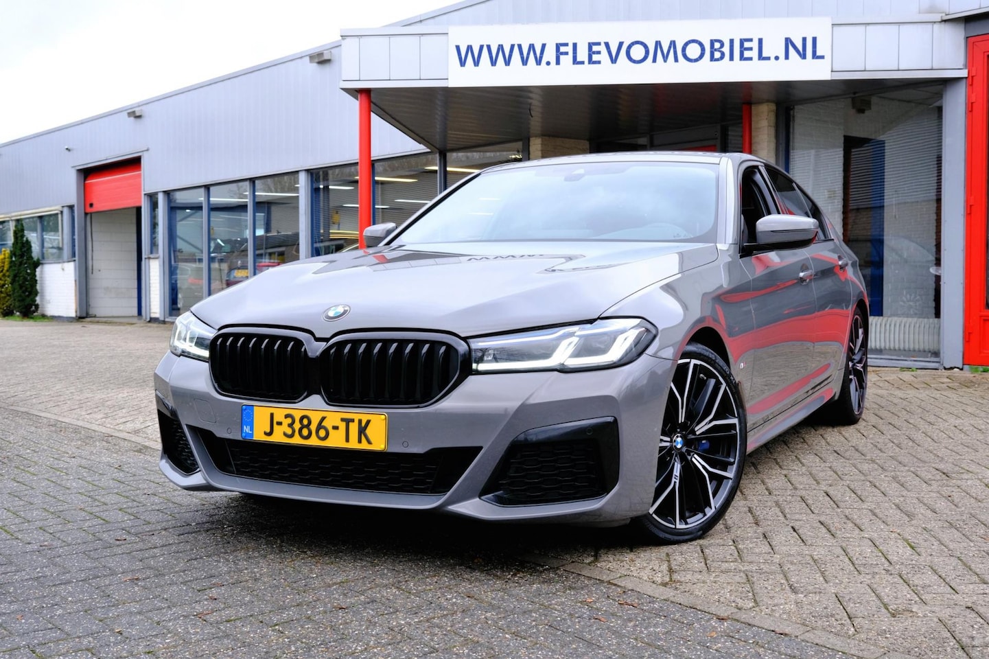 BMW 5-serie - 530i M Sport Aut.LaserLight|Leder|Navi|LMV|Sportstoelen| APK Dec 2026! - AutoWereld.nl