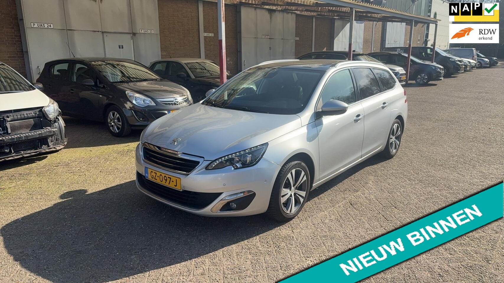 Peugeot 308 SW - 1.2 PureTech GT-line 131pk Automaat Leder LPG-G3 Navi - AutoWereld.nl