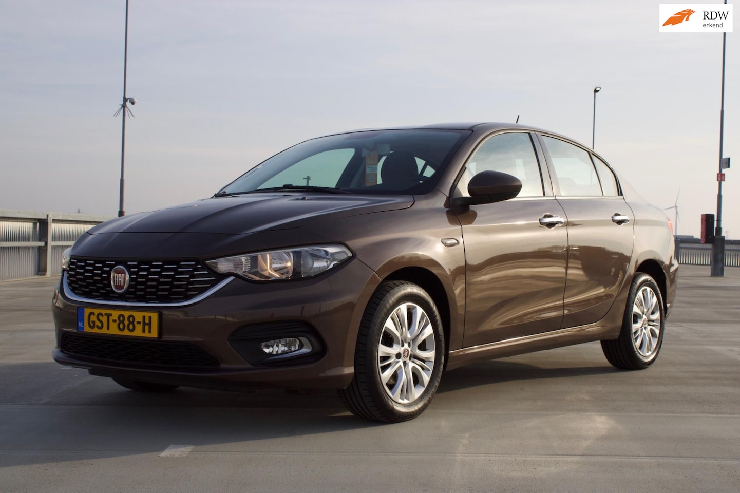 Fiat Tipo - 1.4 16v Lounge 1.4 16V Lounge - AutoWereld.nl