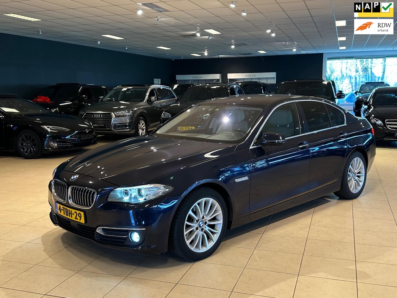 BMW 5-serie - 520i Luxury NAP NL AUTO LCI ACC MEMORY LEDER - AutoWereld.nl