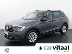 Volkswagen Tiguan - 1.5 TSI Life | 150 PK | Automaat | El. achterklep | Verwarmbare voorruit |