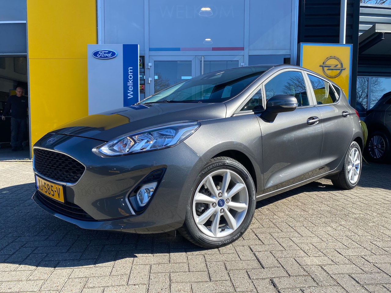 Ford Fiesta - 1.1 84PK Trend | NAVIGATIE| PARKEERSENSOREN| AIRCO| DAB| APPLE CARPLAY/ANDROID AUTO| CRUIS - AutoWereld.nl