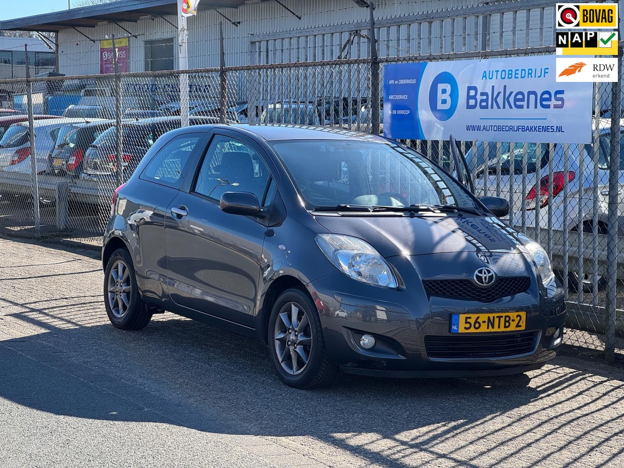 Toyota Yaris - 1.3 VVTi Aspiration | Automaat | Airco |Cruise | Trekhaak - AutoWereld.nl