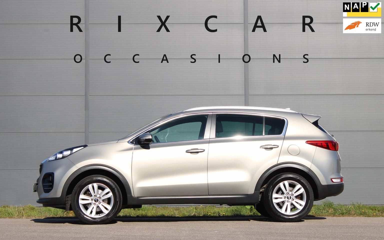 Kia Sportage - 1.6 GDI First Edition AllSeason Camera !!NIEUWBINNEN!! - AutoWereld.nl