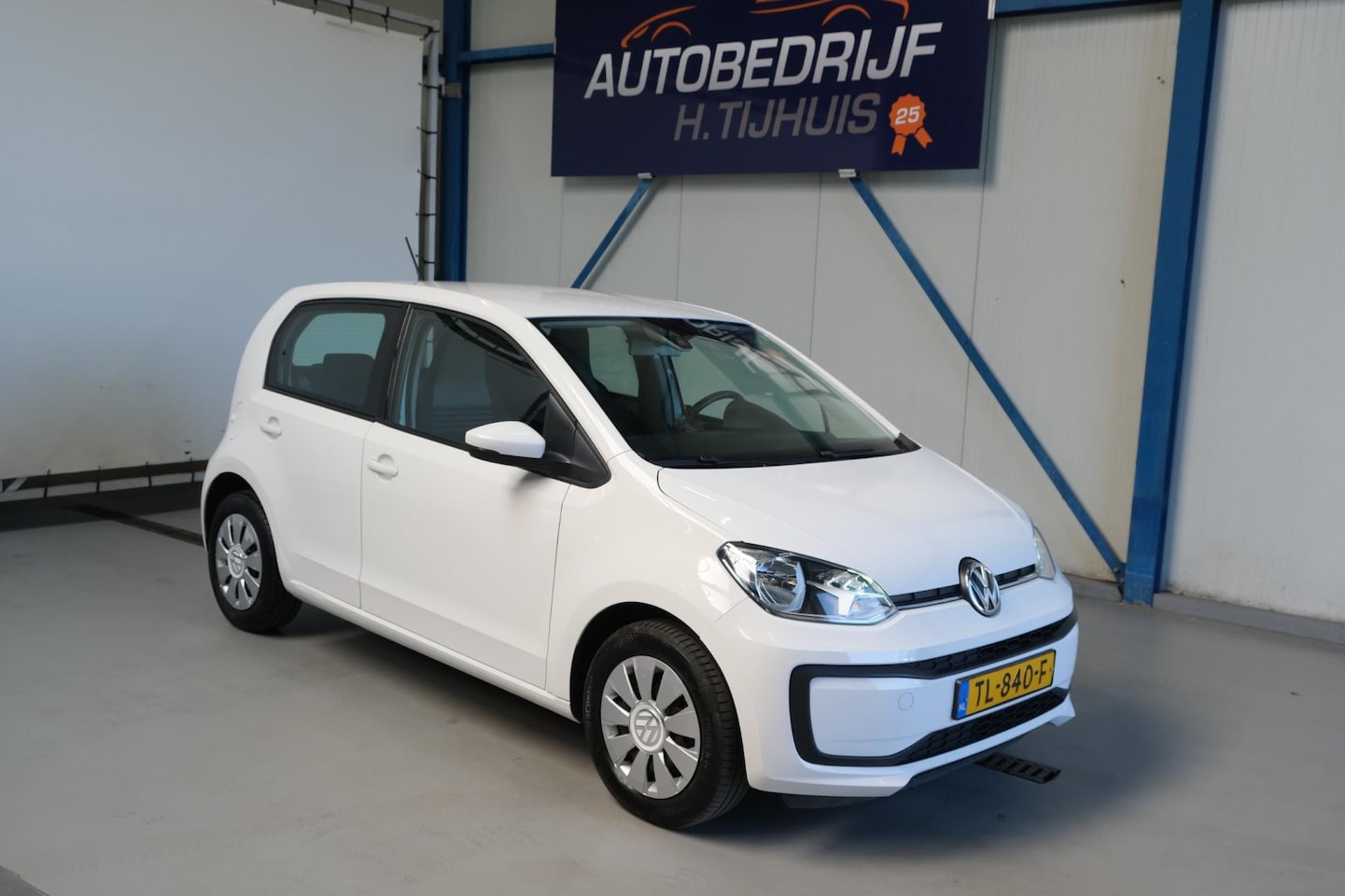 Volkswagen Up! - 1.0 BMT move up! - N.A.P. Airco. - AutoWereld.nl