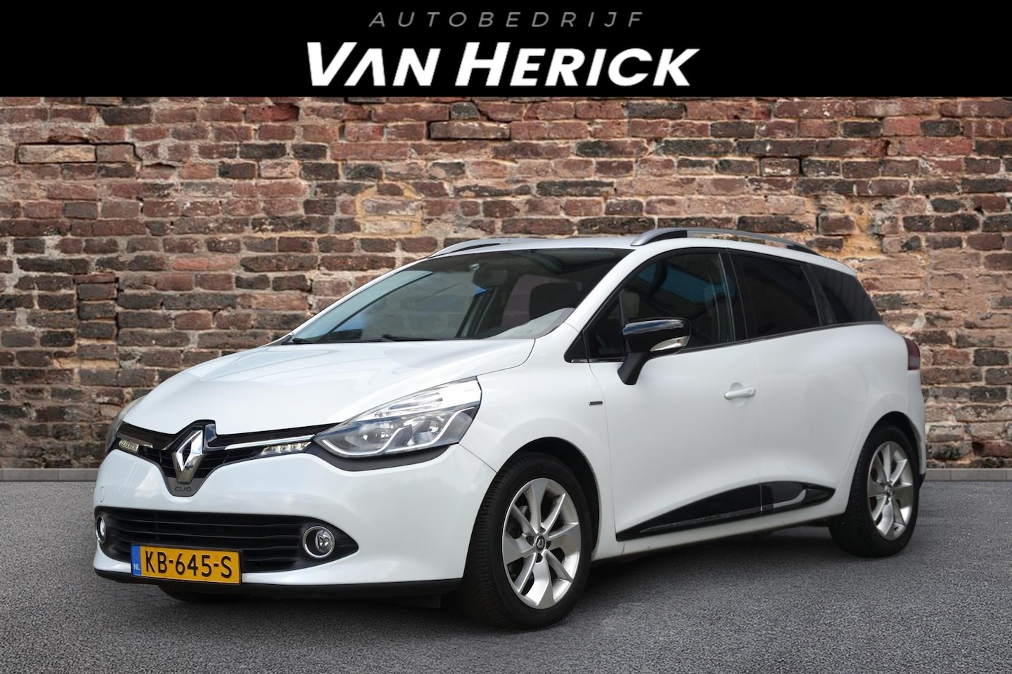 Renault Clio Estate - 0.9 TCe Limited | Cruise | Navi | Airco | Trekhaak - AutoWereld.nl