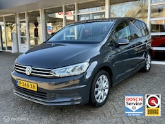 Volkswagen Touran - 1.2 TSI Connected Series Led, Climat, Pdc, Trekhaak