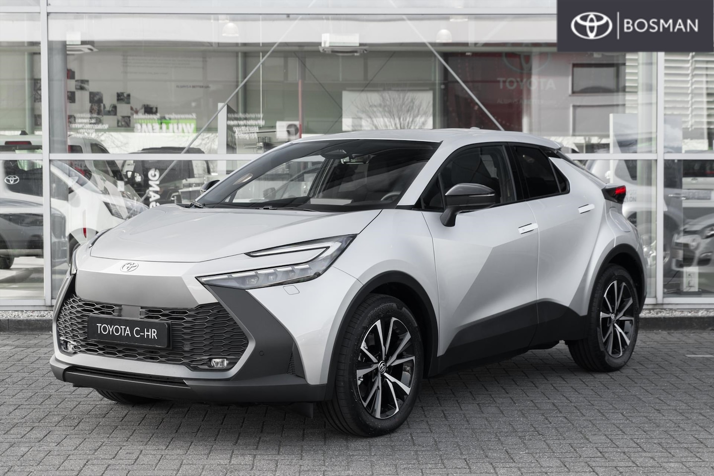 Toyota C-HR - Plug-in Hybrid 220 First Edition €1940 VOORDEEL - AutoWereld.nl