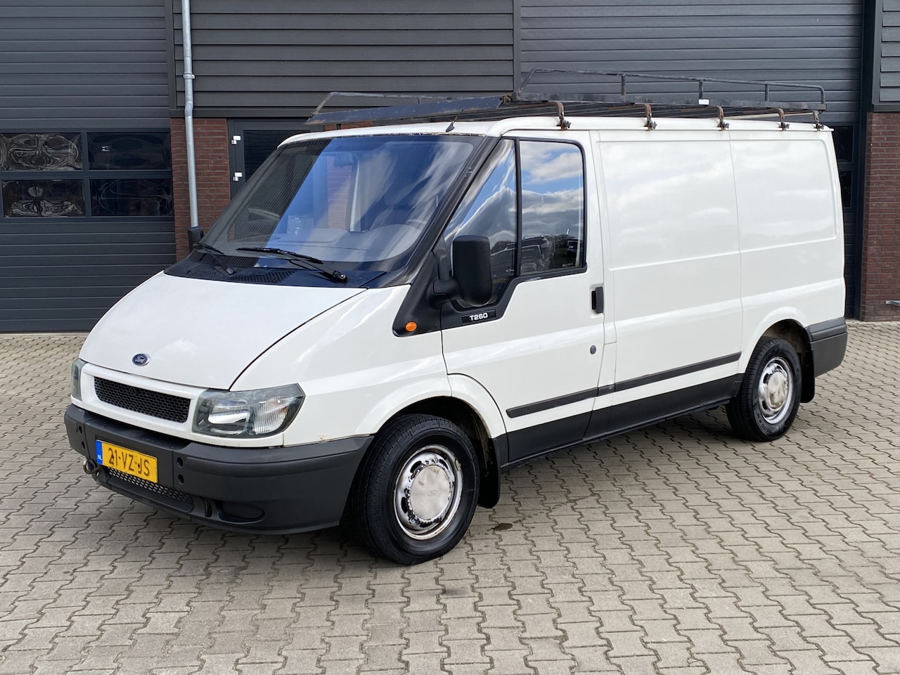 Ford Transit - 260S 2.0TDdi Business Edition, EXPORT / MEENEEMPRIJS, 3-PERSOONS, IMPERIAAL, SCHUIFDEUR RE - AutoWereld.nl