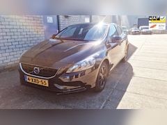 Volvo V40 - 2.0 D4 Momentum Business 1e eigenaar Navigatie NAP