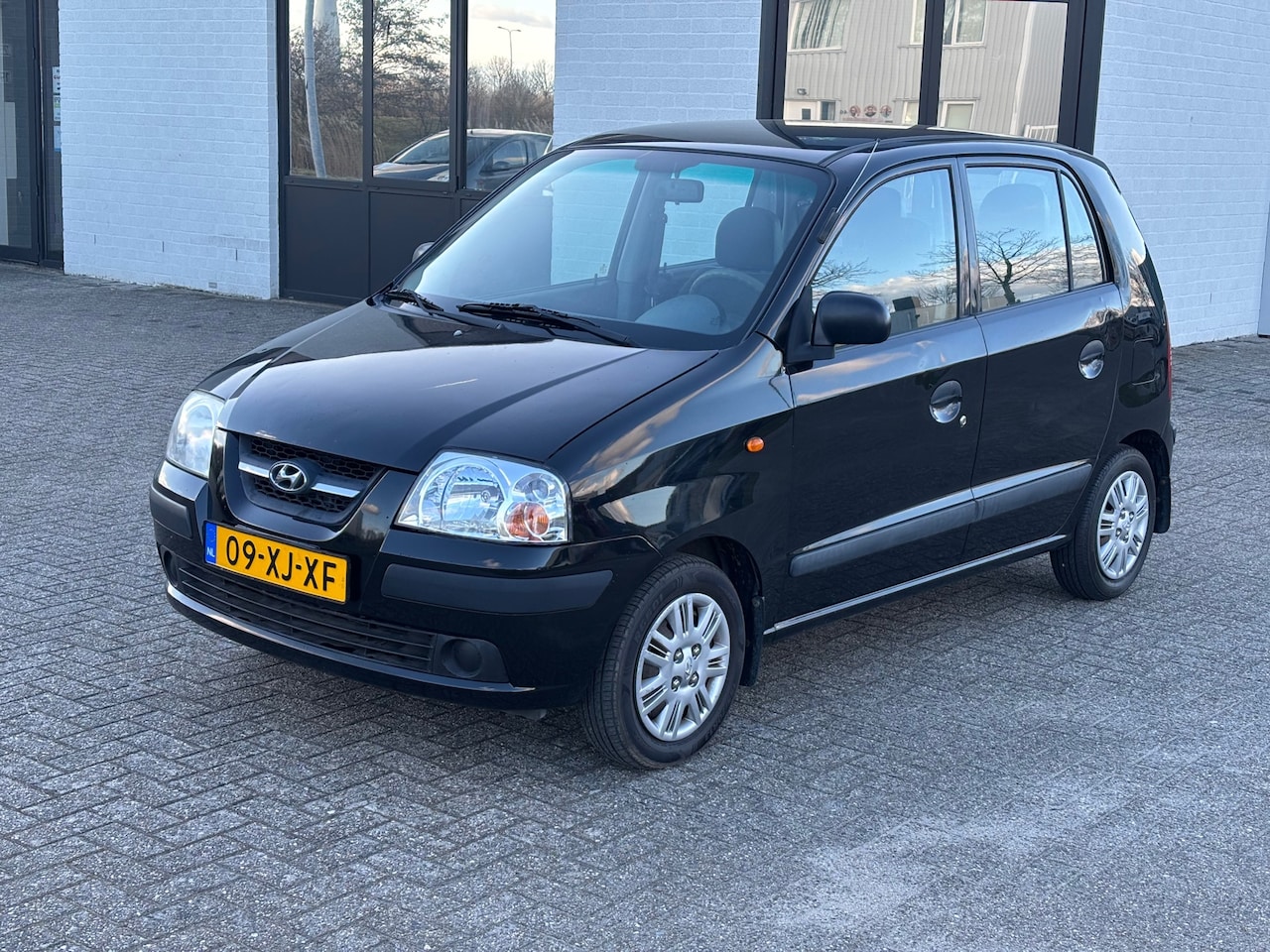 Hyundai Atos - 1.1i Active Cool Airco! Nieuwe Apk! Zwart! 2007! - AutoWereld.nl