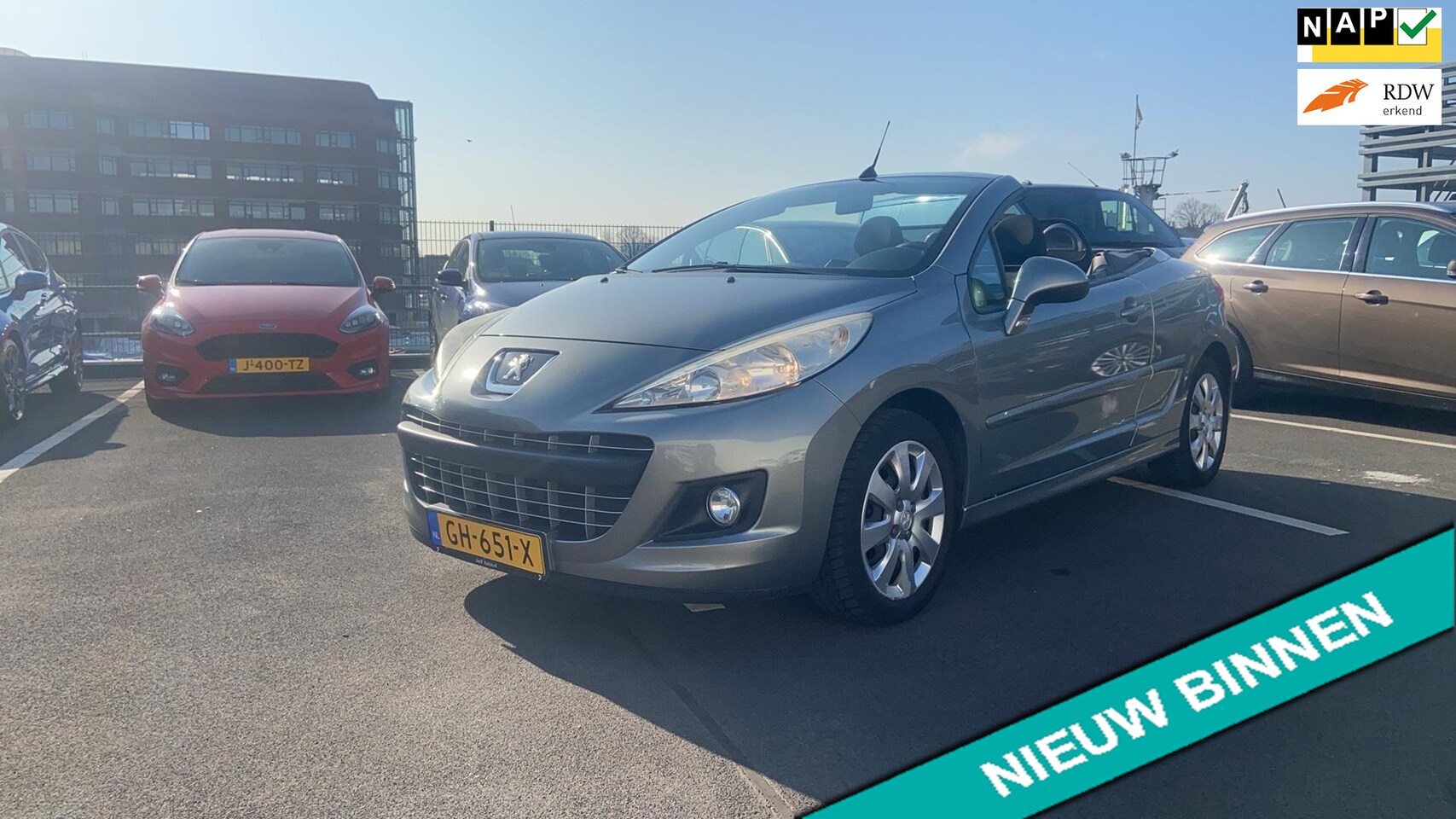 Peugeot 207 CC - 1.6 VTi Airco 120pk 2e eigenaar 151.000km. Geen import - AutoWereld.nl