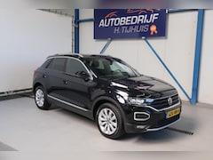 Volkswagen T-Roc - 1.5 TSI Sport Automaat - Airco, Cruise, PDC, Camera, Trekhaak