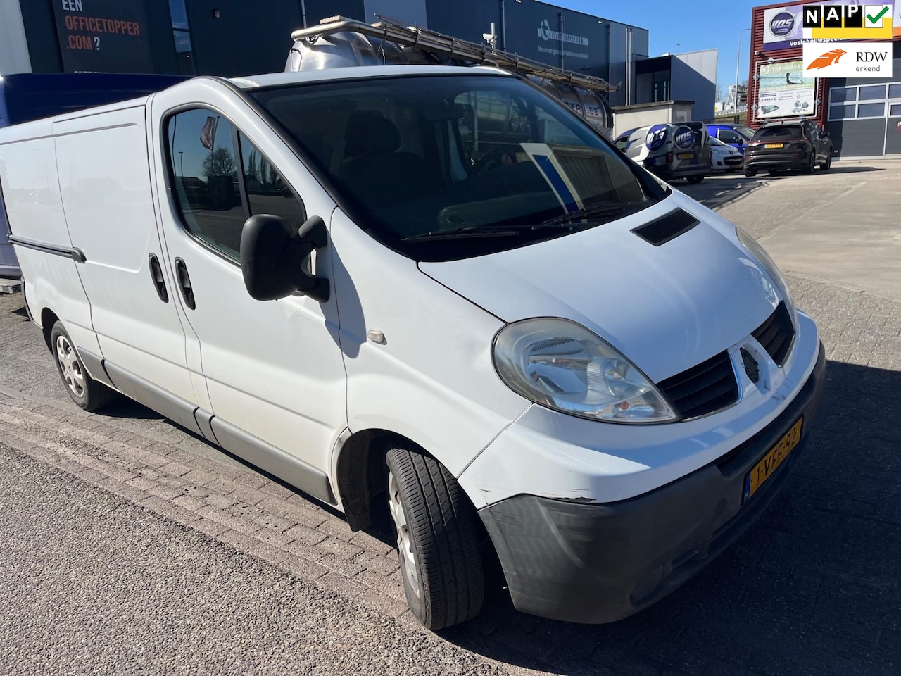 Renault Trafic - 2.0 dCi T29 L2H1 / automaat 2009 (lees advertentie) - AutoWereld.nl