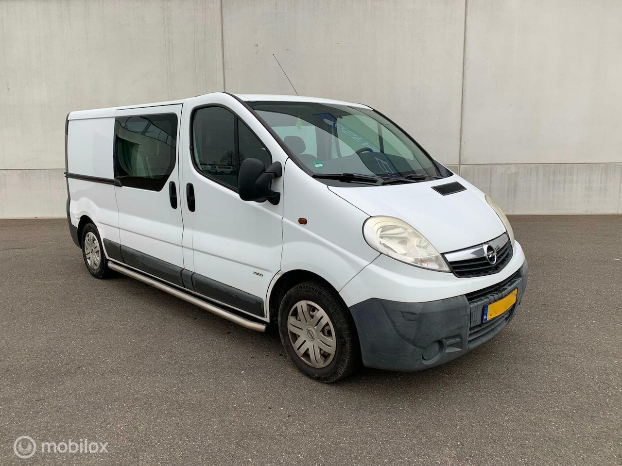 Opel Vivaro - 2.0 CDTi L2H1 DC AIRCO € 3950,- +21% BTW / TAX - AutoWereld.nl