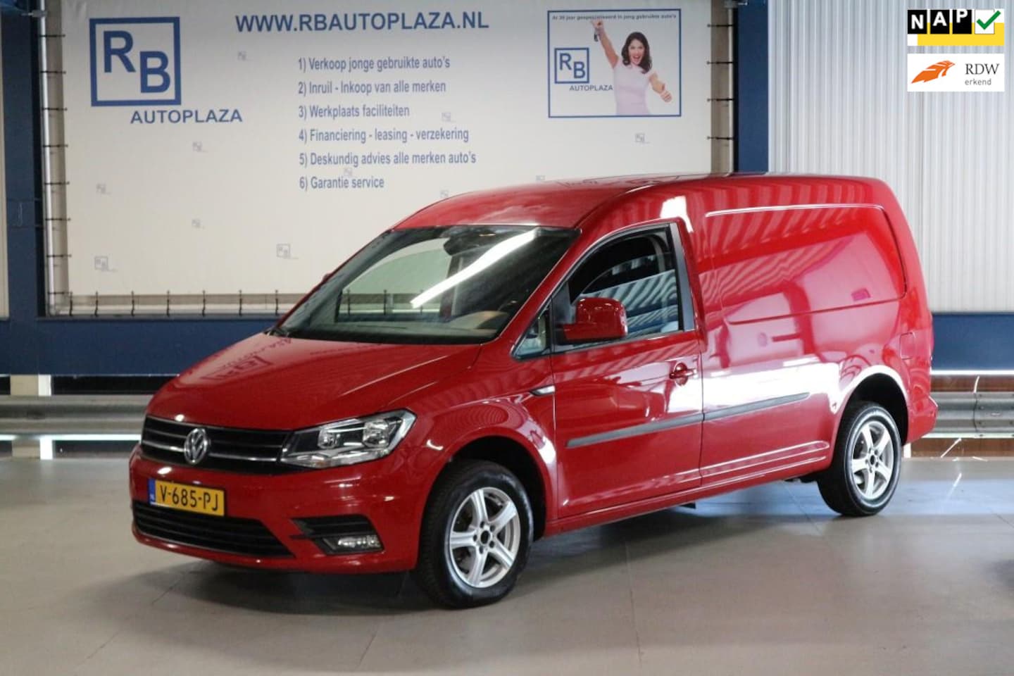 Volkswagen Caddy Maxi - 2.0 TDI L2H1 BMT Highline / EUR 6 / RED LABEL ! ! ! - AutoWereld.nl