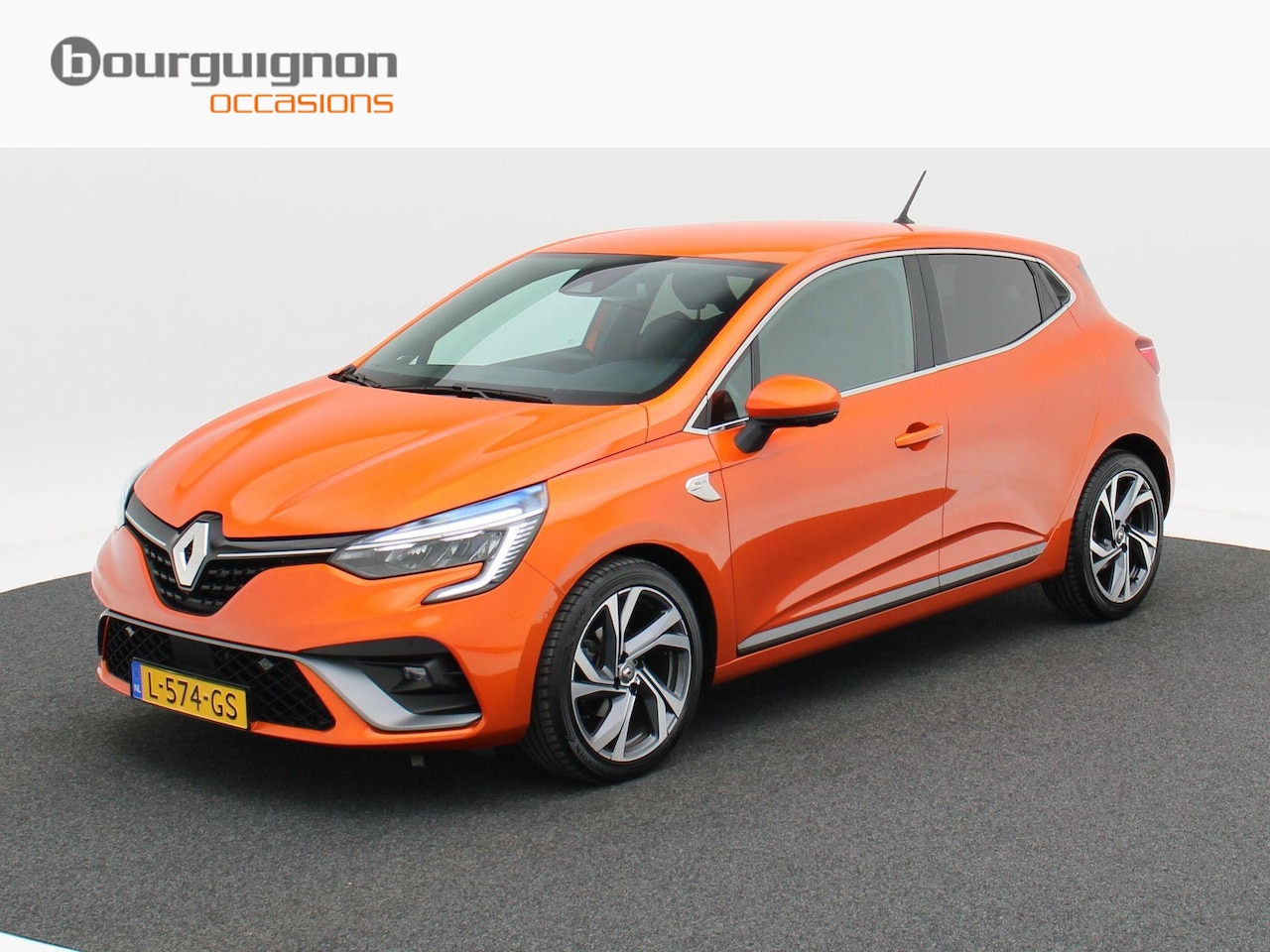 Renault Clio - 1.0 TCe R.S. Line | Navigatie | Camera | Bose Audio | 17 Inch | Sportstoelen | 1e Eigenaar - AutoWereld.nl