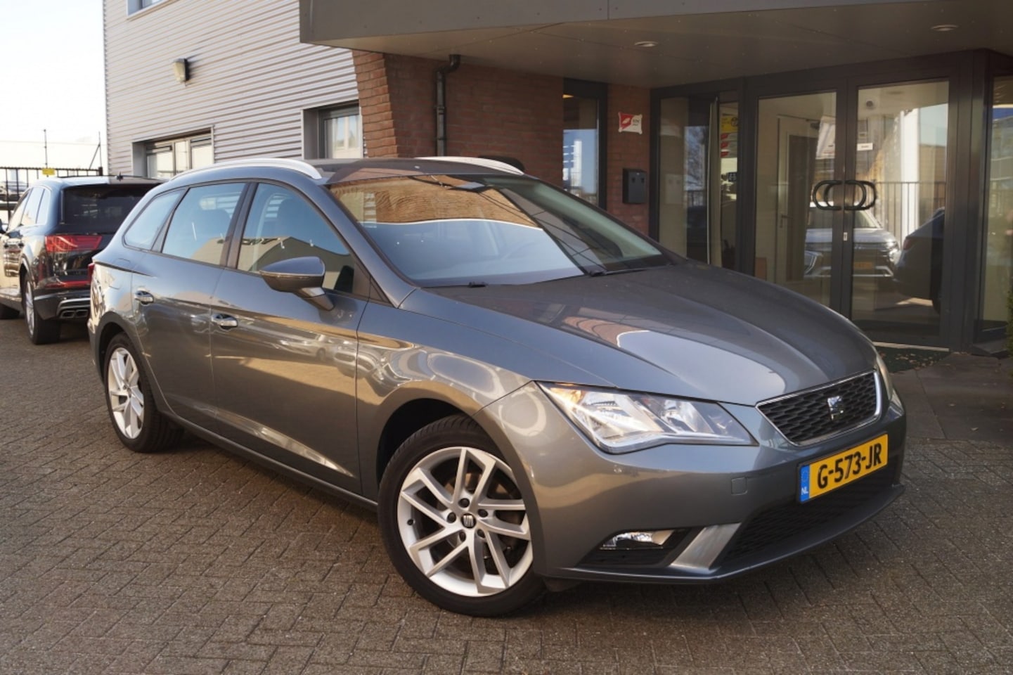 Seat Leon ST - 1.2 TSI 110pk Style -ECC-CRUISE-CARPLAY- - AutoWereld.nl