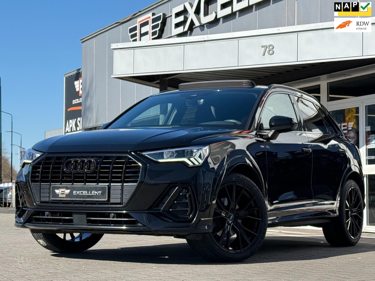 Audi Q3 - 35 TFSI Black Edition | S Line | Panoramadak | Leder | Navi - AutoWereld.nl