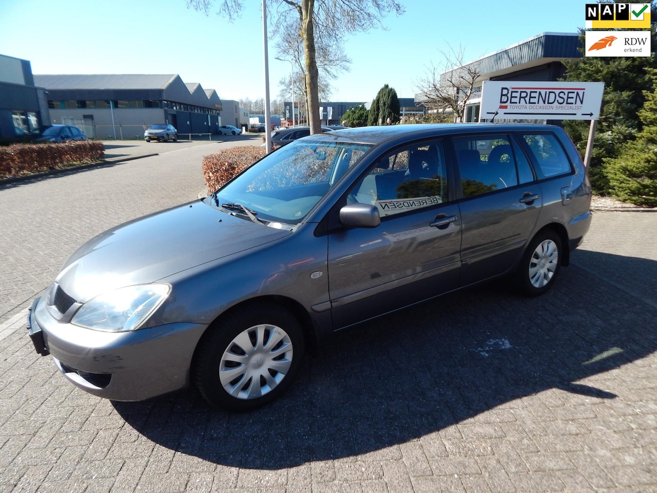 Mitsubishi Lancer Station Wagon - 1.6 Inform AIRCO - AutoWereld.nl