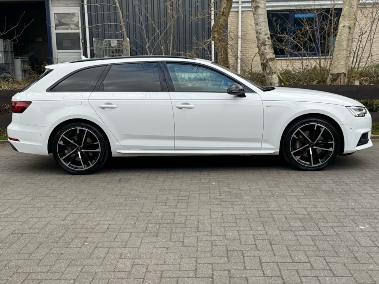 Audi A4 Avant - 2.0 TFSI 252pk Virtueel Bomvol super netjes - AutoWereld.nl