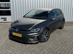 Volkswagen Golf - 1.0 TSI 96pk Comfortline | Adaptief cruise control | App connect | Navigatie | Trekhaak |