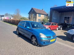 Renault Clio - 1.6-16V Privilège Loop sloop Cross Rodeo Export