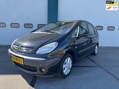 Citroën Xsara Picasso - 1.8i-16V Différence 2