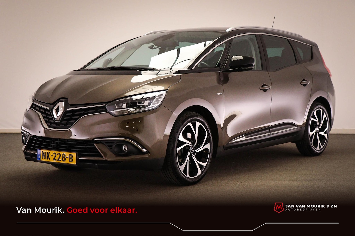 Renault Grand Scénic - 1.2 TCe Bose 7p. | LED | BOSE DAB | MASSAGE | TREKHAAK - AutoWereld.nl