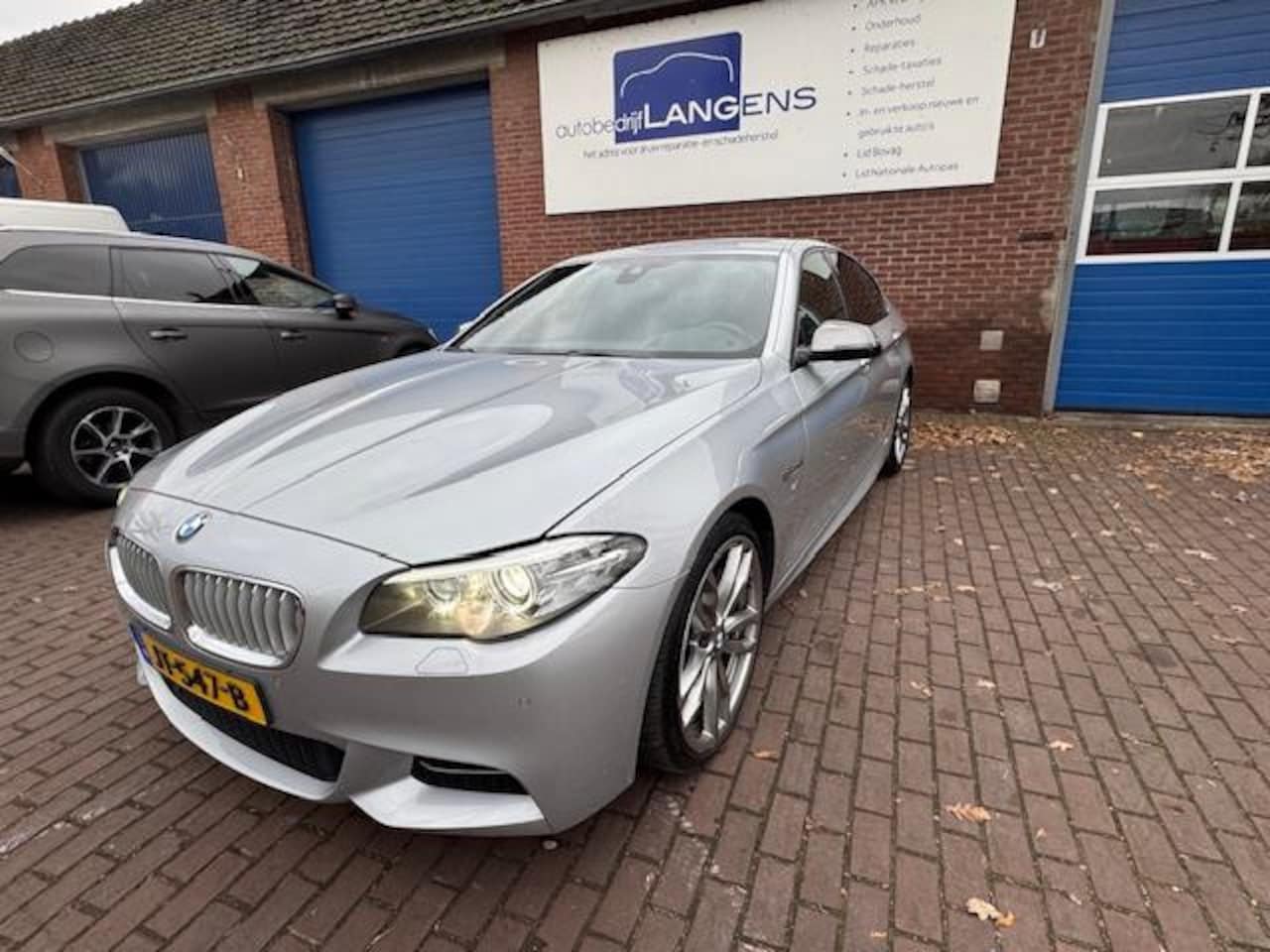 BMW 5-serie - M550xd Navi, Camera , Memory, Head Up, enz. !!Full Option !! - AutoWereld.nl