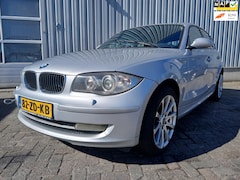 BMW 1-serie - 116i Business Line SCHADEAUTO