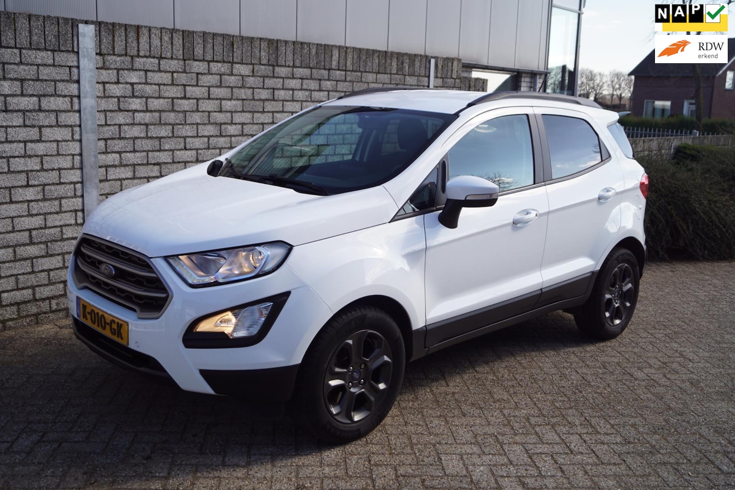 Ford EcoSport - 1.0 EcoBoost Trend Essential Navi Apple Carplay Dab Airco Cruise Stoel/Stuur en Voorruit V - AutoWereld.nl