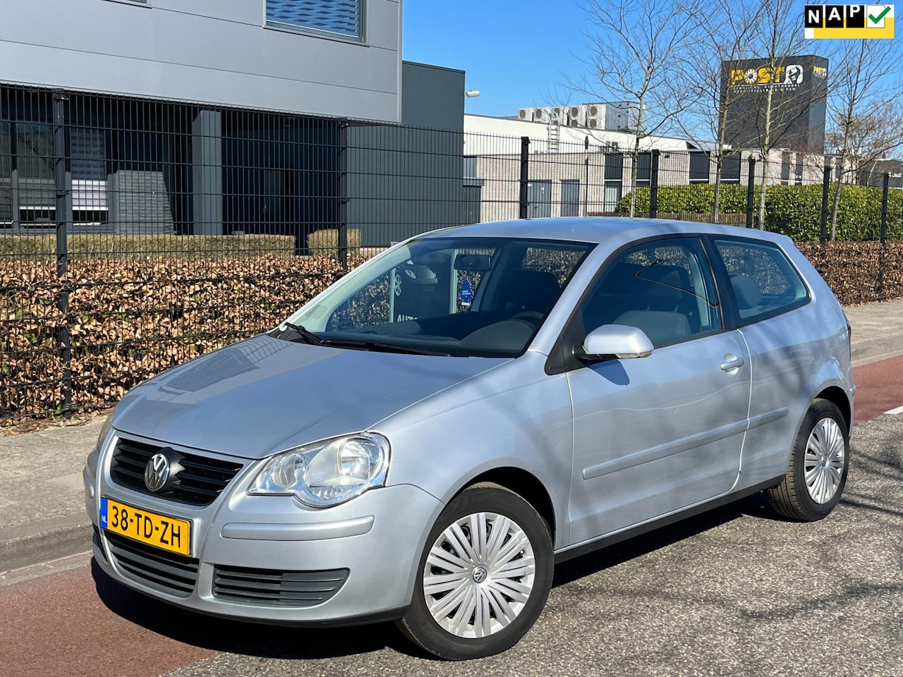 Volkswagen Polo - 1.2-12V Optive Airco Cruise-control APK-nieuw - AutoWereld.nl