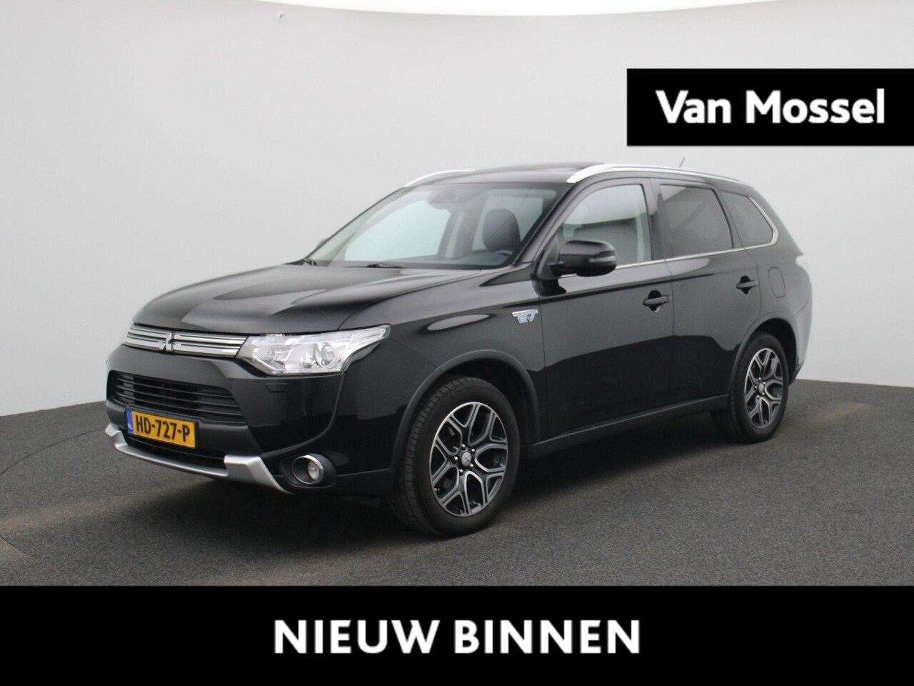 Mitsubishi Outlander - 2.0 PHEV Executive Edition | Panoramadak | Achteruitrijcamera | Trekhaak | Lederen Bekledi - AutoWereld.nl