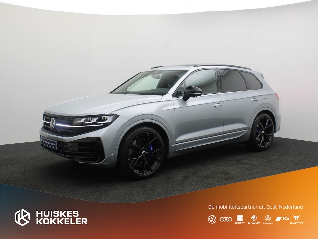 Volkswagen Touareg - 3.0 TSI eHybrid 4MOTION 462 Tiptronic R 3.0 TSI eHybrid 4MOTION 462pk R - AutoWereld.nl