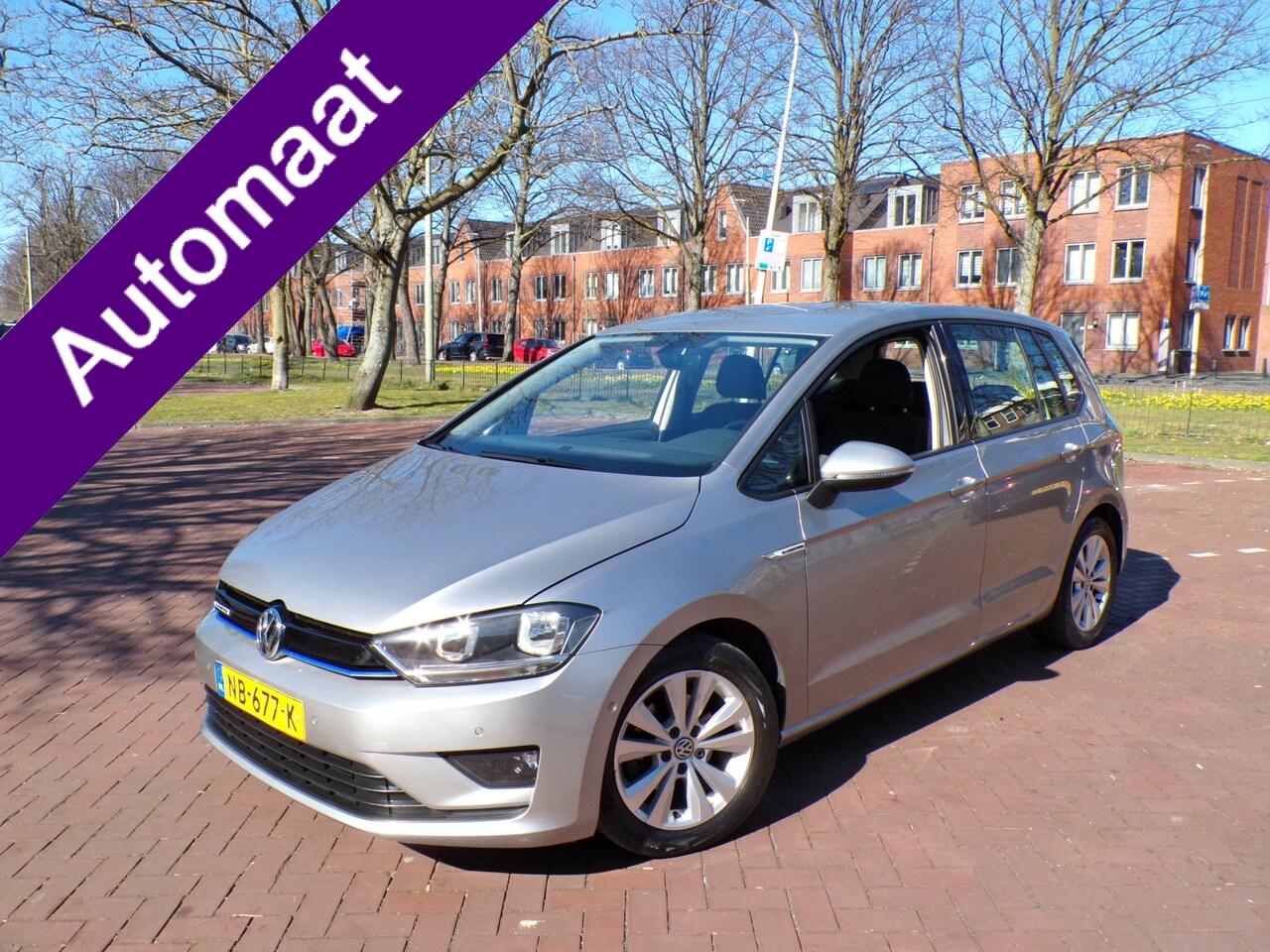 Volkswagen Golf Sportsvan - 1.0 TSI Comfortline AUTOMAAT CRUISECONT TEL NAV...... - AutoWereld.nl