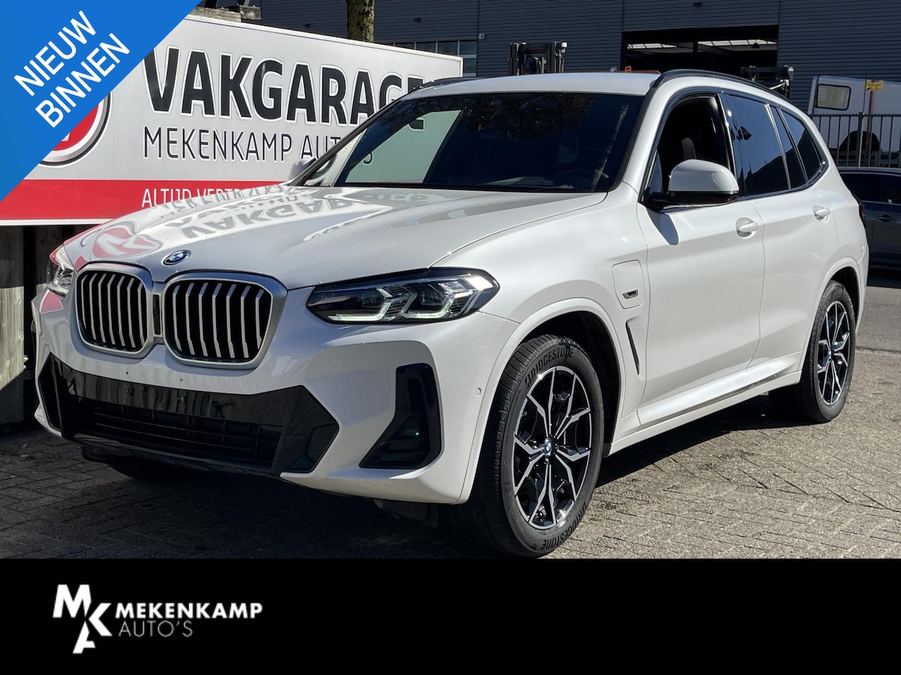 BMW X3 - xDrive30e High Executive M Sport 19"/Leder/Stoelverwarming v+a/360 camera/Dodehoek/Head-up - AutoWereld.nl