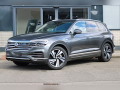 Volkswagen Touareg - 3.0 TSi eHybrid 4MOTION HUD|Pano|Leder|Trekhaak|ACC|Nightvision