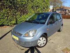 Ford Fiesta - 1.3-8V Champion MET JAAR APK