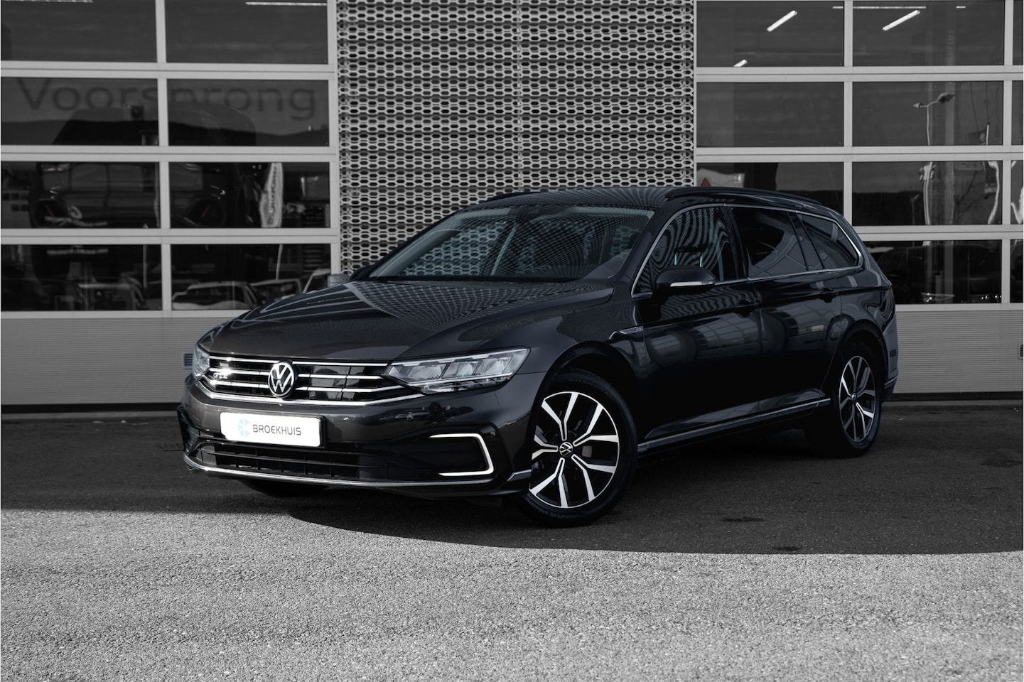 Volkswagen Passat Variant - 1.4 TSI PHEV GTE Business | Winterpakket | Camera | Carplay - AutoWereld.nl