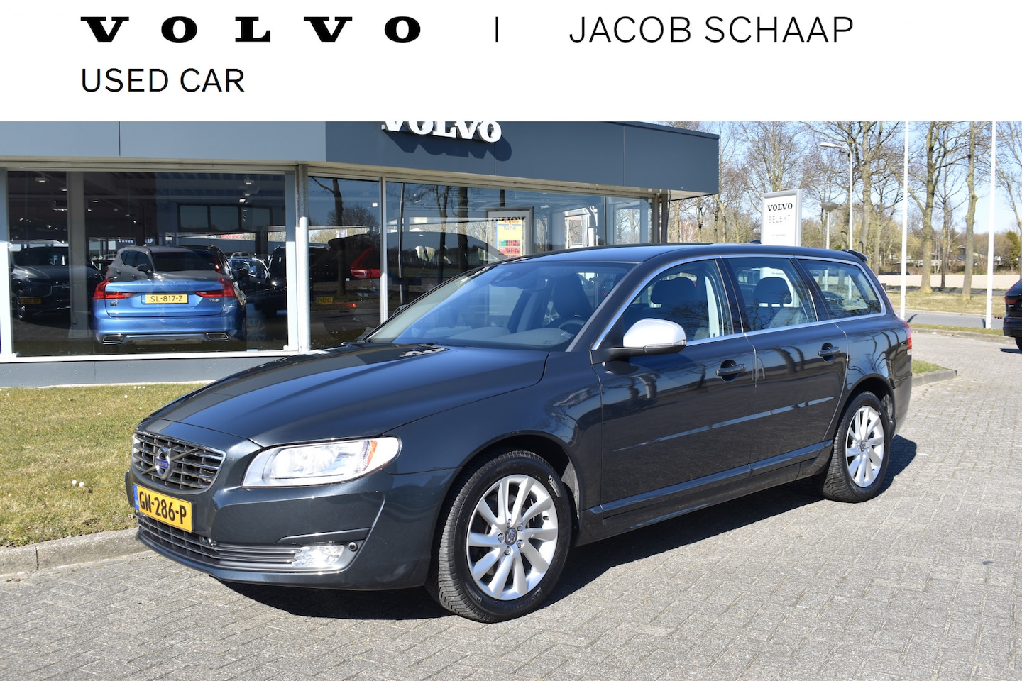 Volvo V70 - T5 245PK Automaat Nordic+ | Trekhaak | Standkachel | Stoelverwarming | Leder | All seasons - AutoWereld.nl