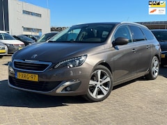 Peugeot 308 SW - 1.2 e-THP Première | Pano | Alcantara