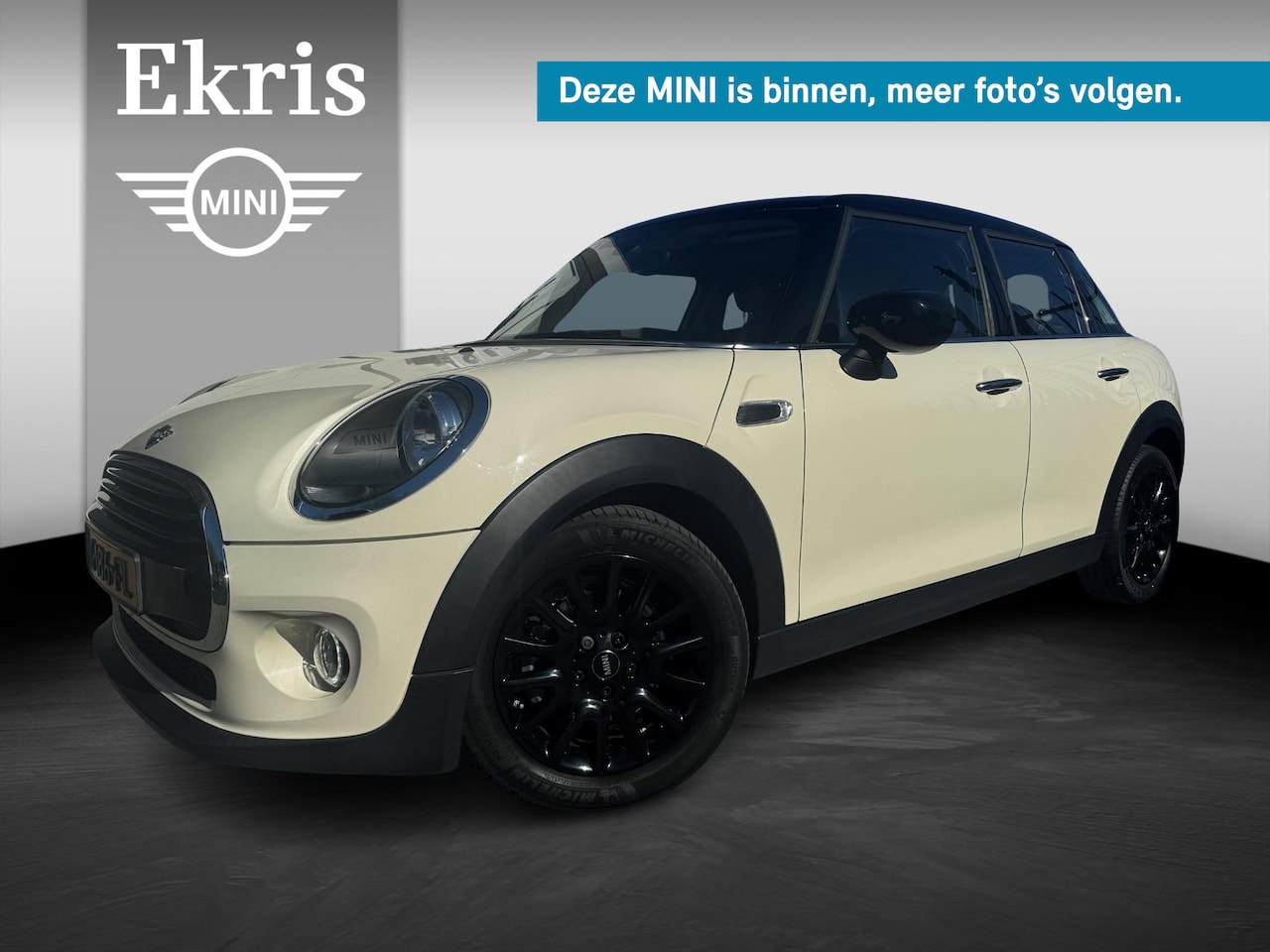 MINI Cooper - 5 deurs Automaat l 16" LM Victory Spoke zwart | Park Distance Control achter (PDC) | Regen - AutoWereld.nl