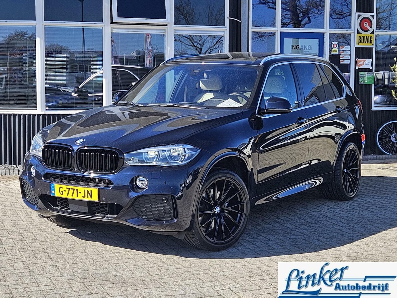 BMW X5 - xDrive35i M Sport Edition 306PK PANO LEDER TREKH CAMERA - AutoWereld.nl