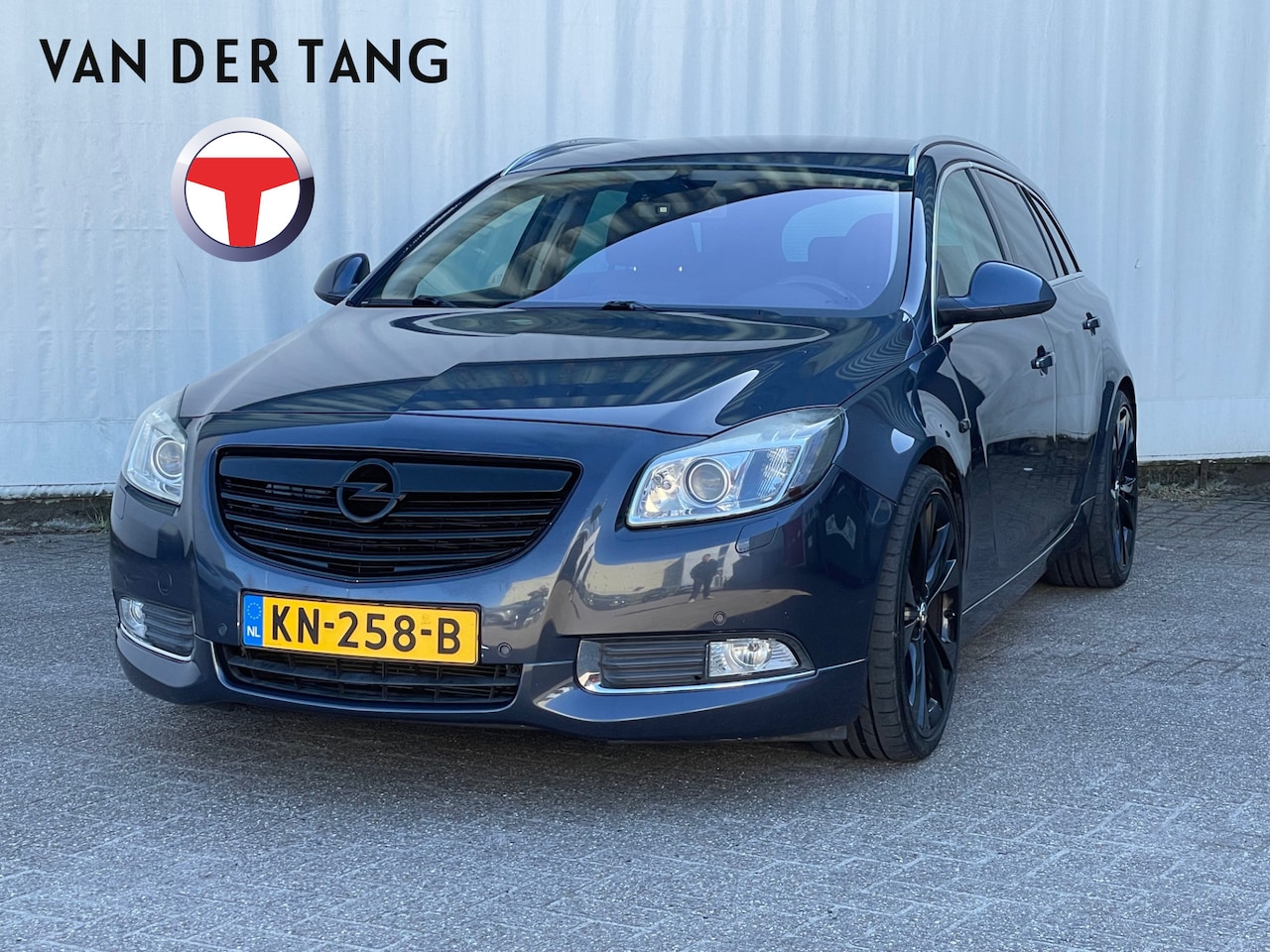 Opel Insignia Sports Tourer - 2.0 T Cosmo 4x4 / Aut. / leder/ Veel opties! - AutoWereld.nl