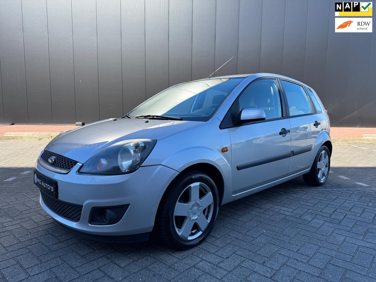 Ford Fiesta - 1.3-8V Futura|5D|AIRCO|TOP STAAT|NL|NAP| - AutoWereld.nl