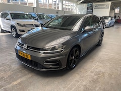 Volkswagen Golf - 1.5 TSI Highline Business R